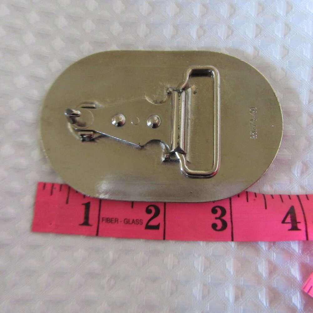 Belt Buckle Pin Up - Picture 6 of 6